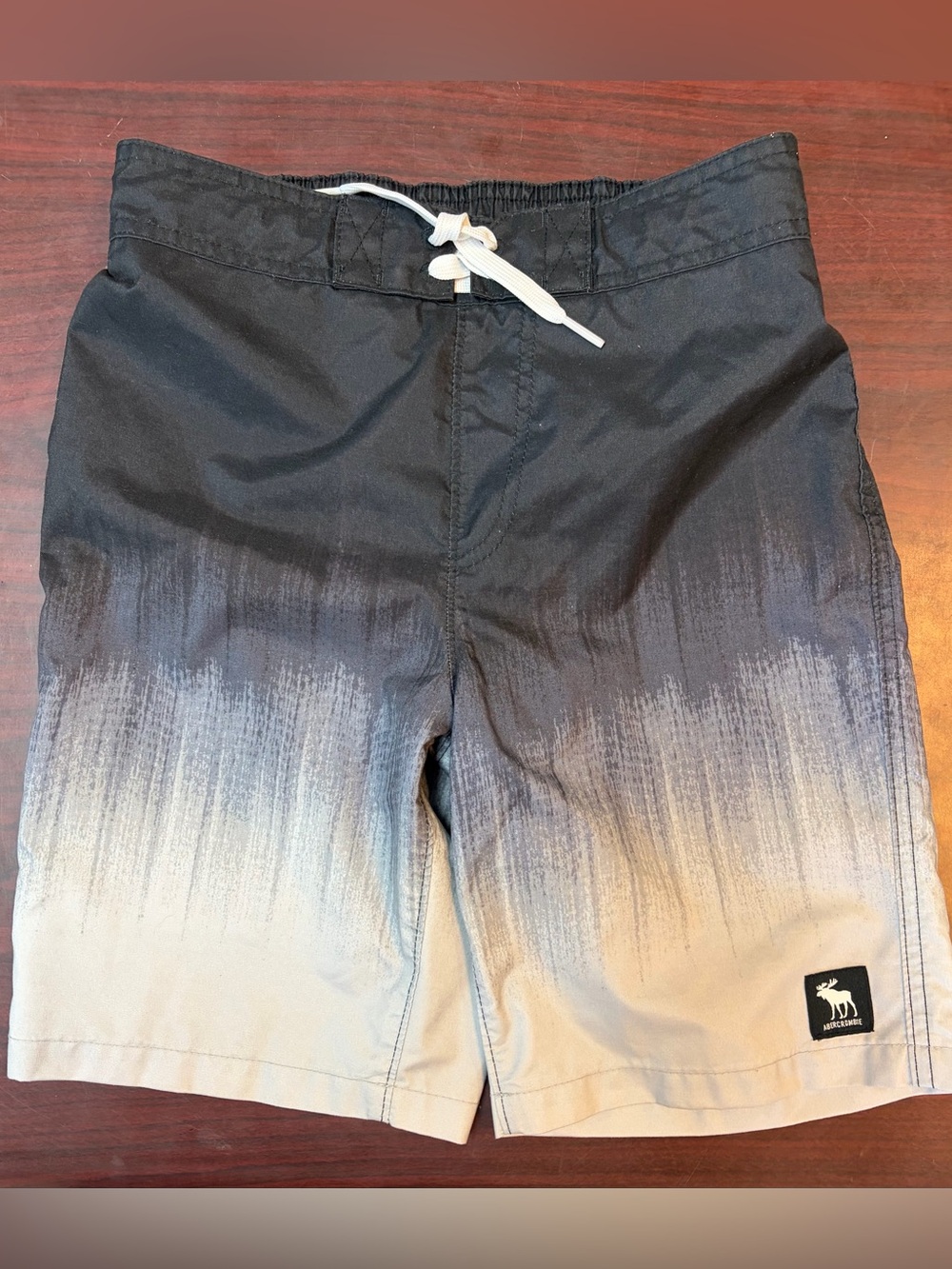 Abercrombie Kids boys Black to gray Ombre Swim Trunks size 11-12 VGC